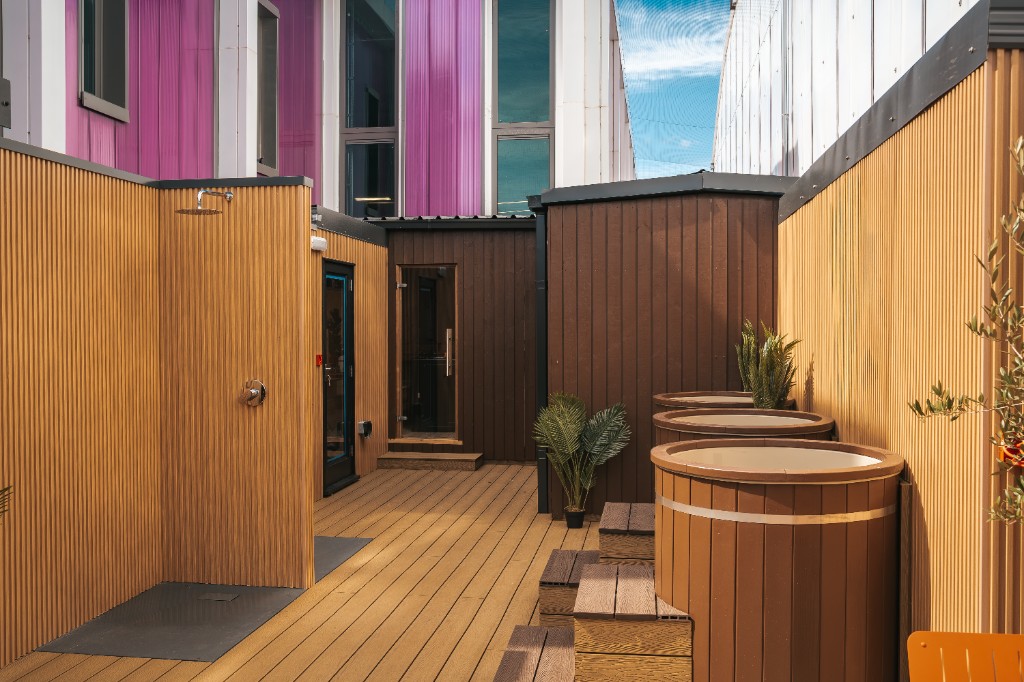 Ilford sauna and cold plunge location